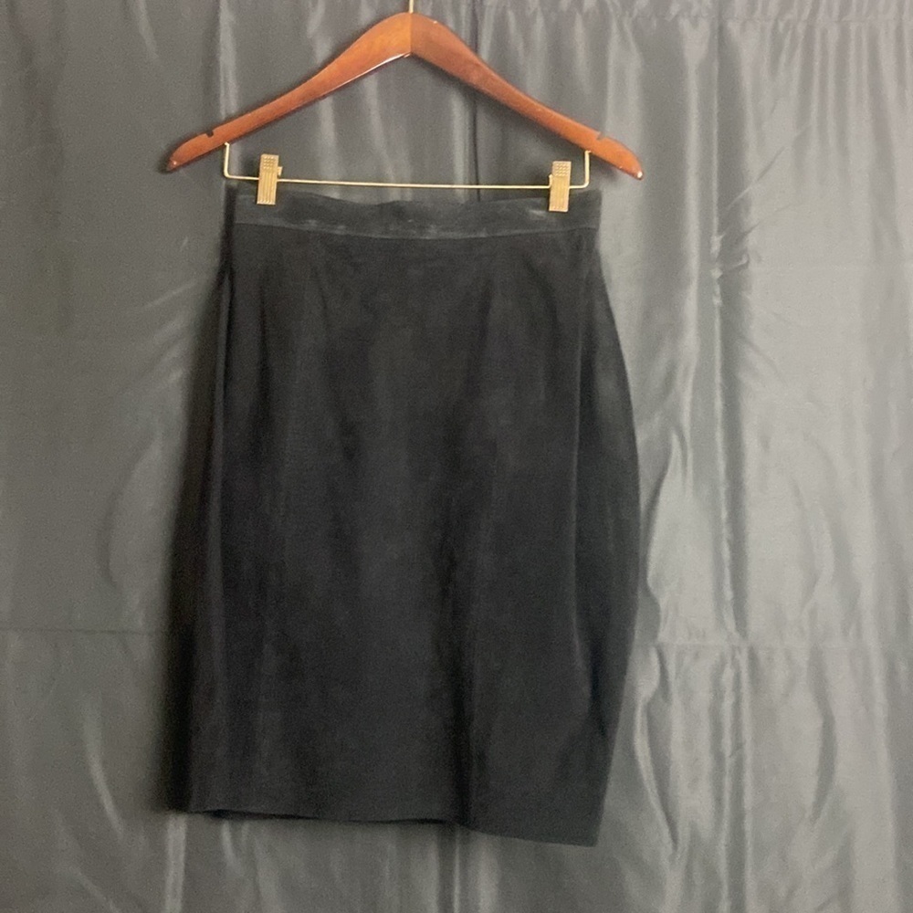 BB Dakota Suede Leather Pencil Skirt 💕